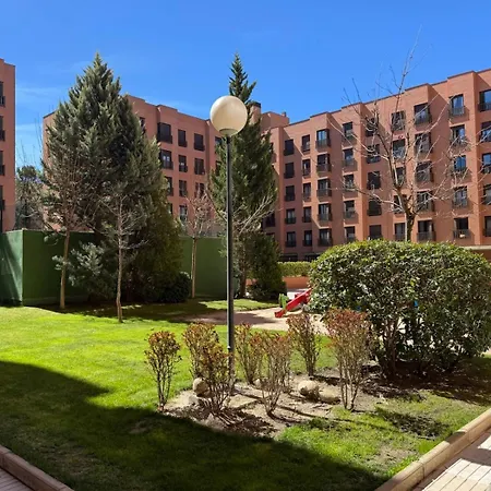 Airport Madrid Plenilunio suites beige-2